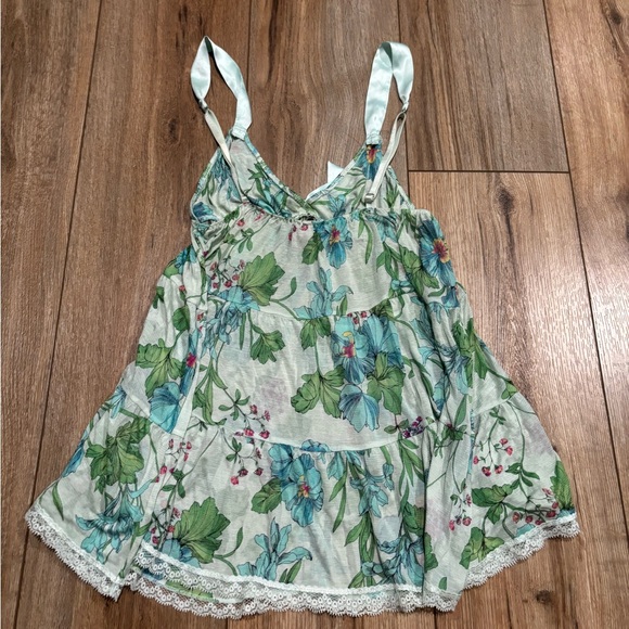 Victoria’s Secret Vintage Y2K 2010 Floral Lingerie Top/Dress 🦋🌿 - Picture 9 of 12
